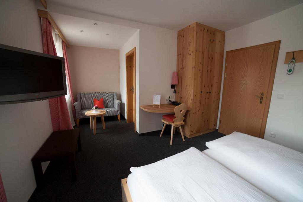 Gasthof Bogenrieder Poernbach Room photo